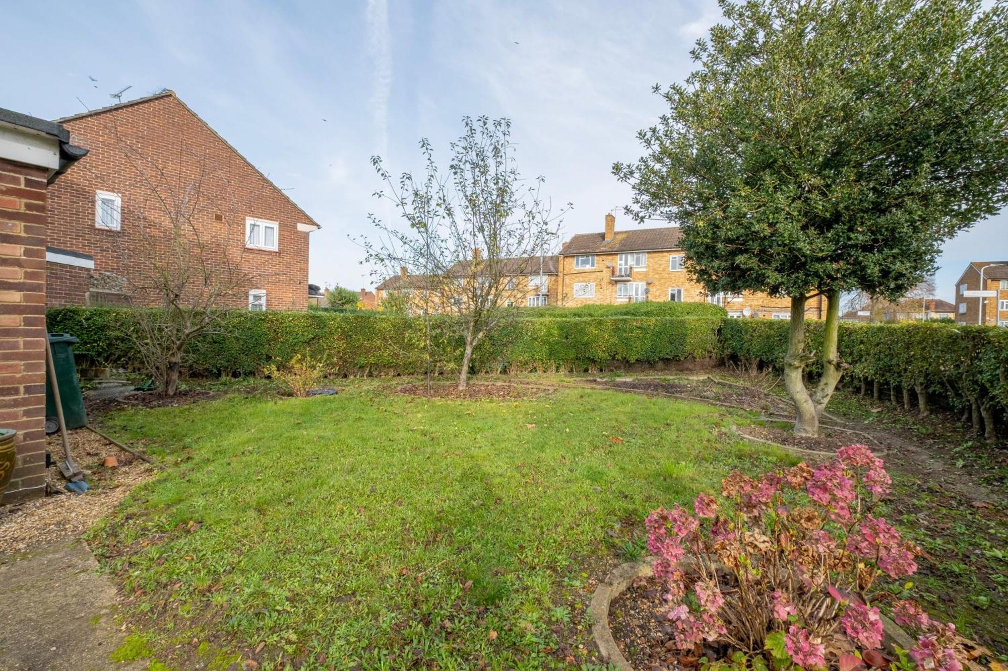 Kings House Apartment Hayes, West London Apt A Northolt  Bagian luar foto