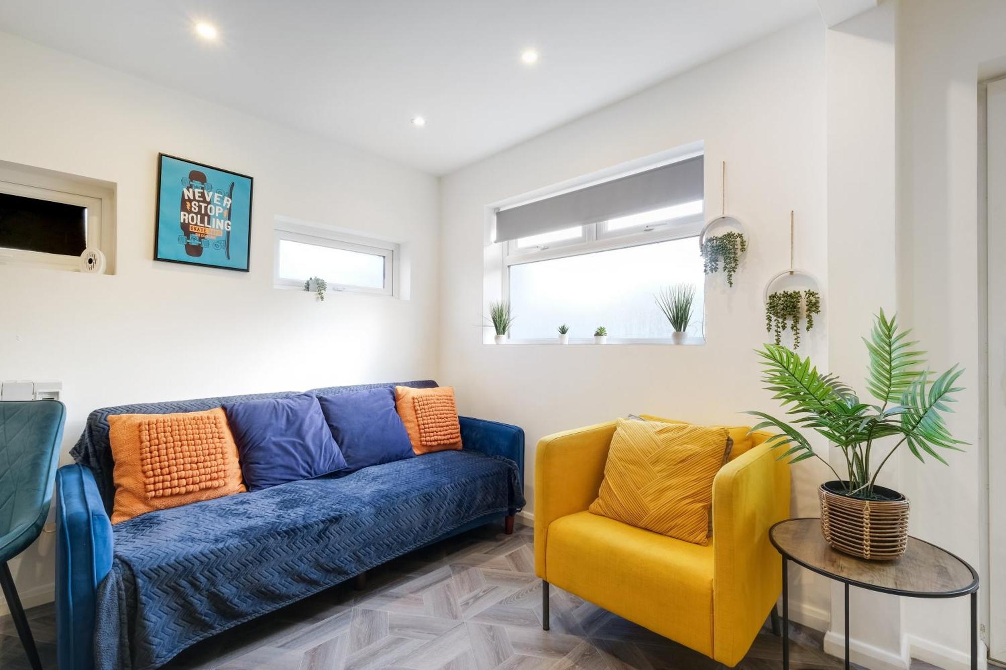Kings House Apartment Hayes, West London Apt A Northolt  Bagian luar foto