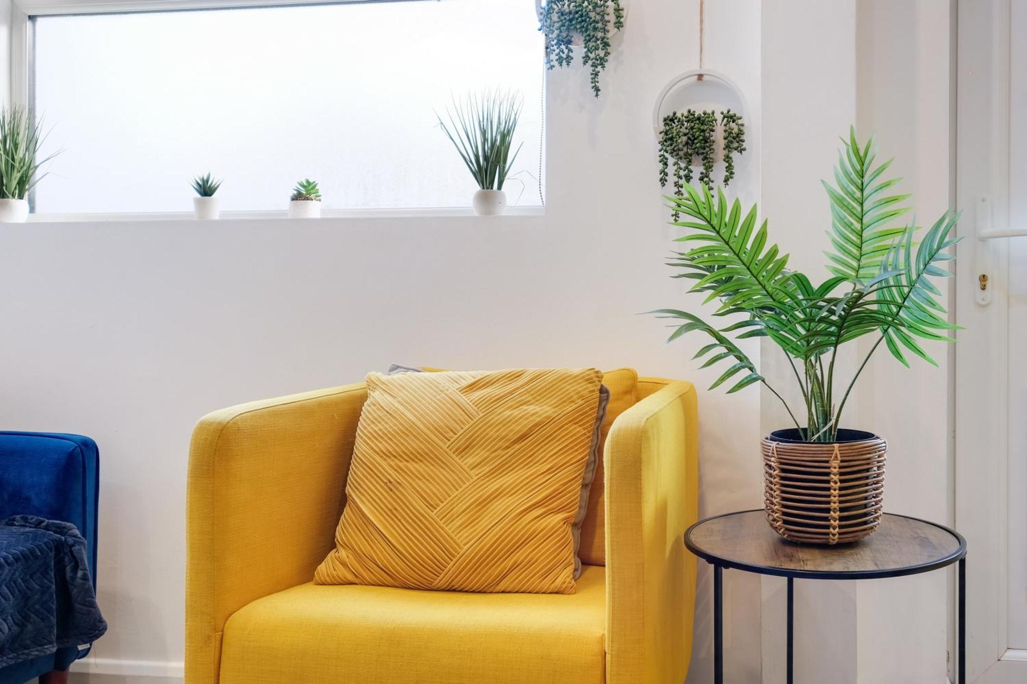 Kings House Apartment Hayes, West London Apt A Northolt  Bagian luar foto