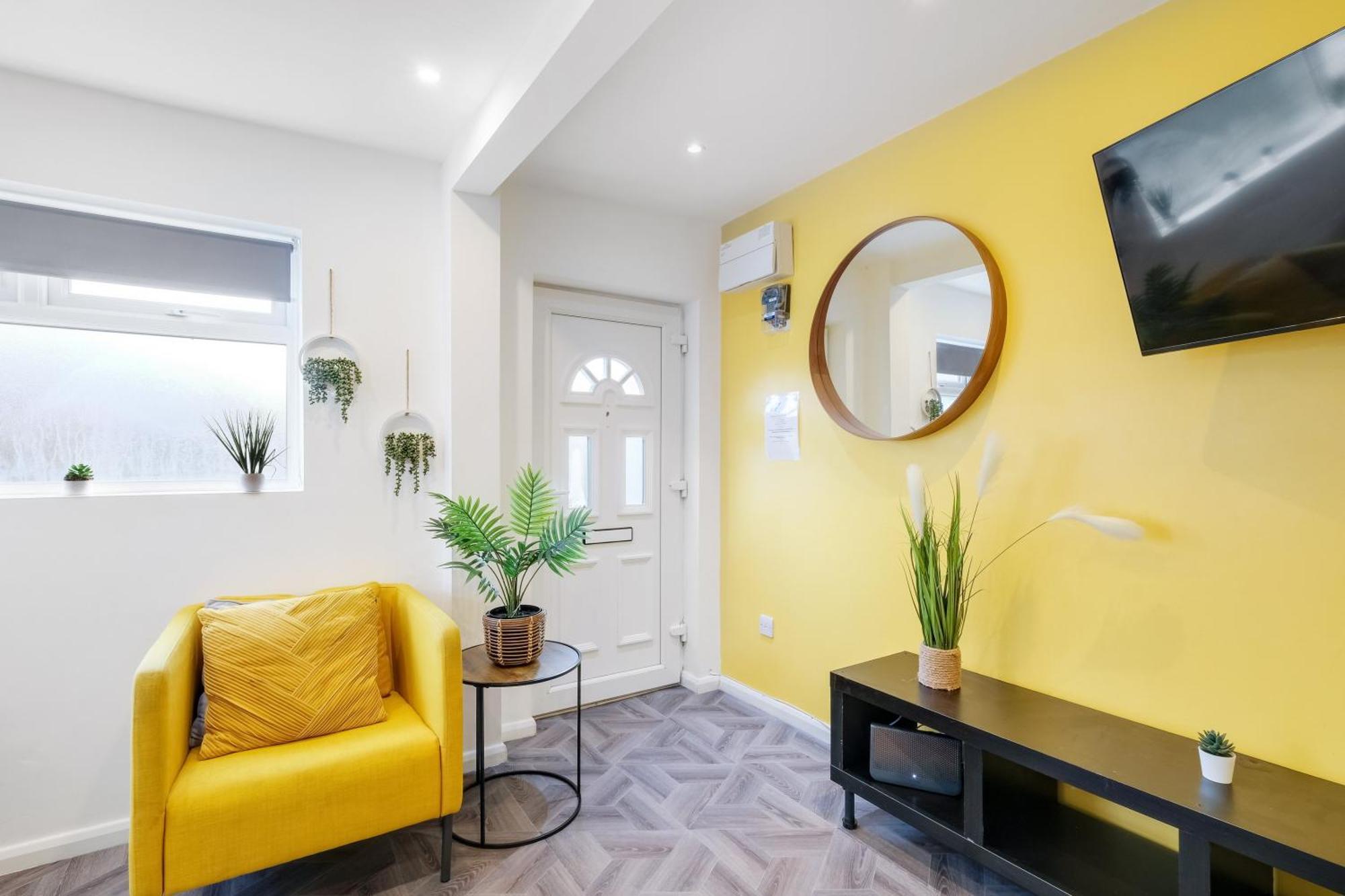 Kings House Apartment Hayes, West London Apt A Northolt  Bagian luar foto
